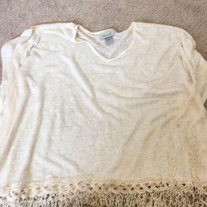 14/16 women’s short sleeve top from avenue